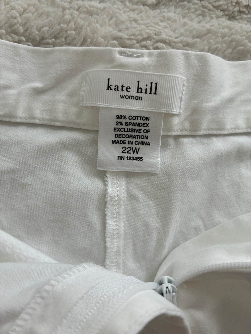 Kate Hill White Cropped style Cotton-Blend pants size 22W